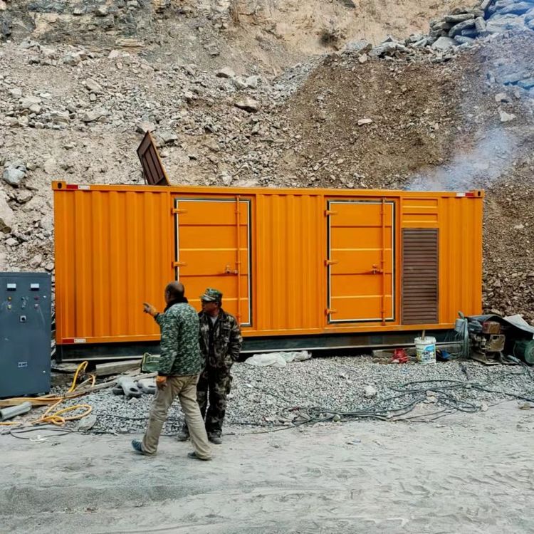 福绵如何选择适合自己的 800KW 柴油发电机组？