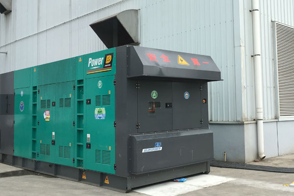 福绵燃油滤清器的更换流程是怎样的？