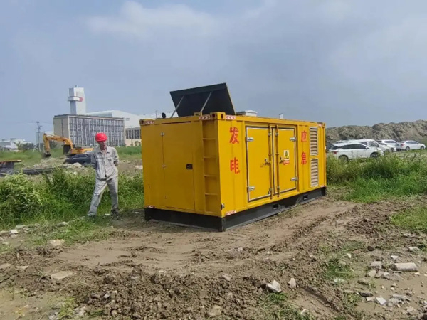 福绵200KW柴油发电机机组每小时的油耗量受哪些因素影响？