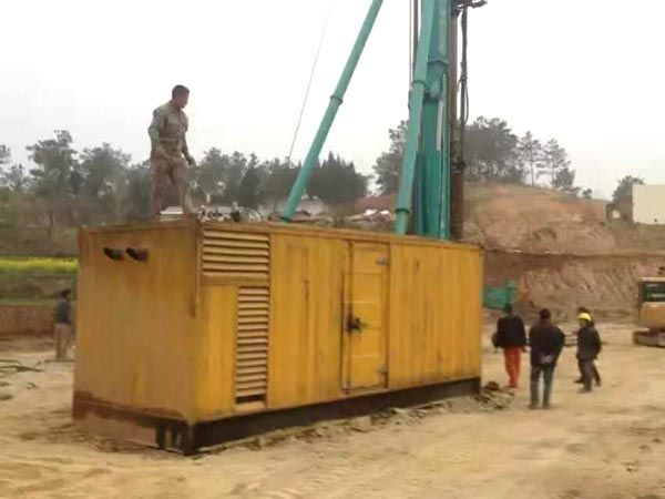 福绵如何判断水冷式机油散热器密封件是否需要更换？